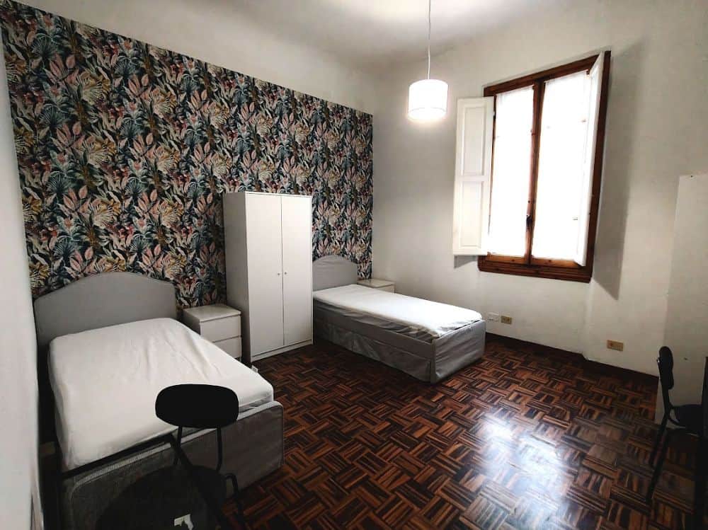 Shared room in Florence