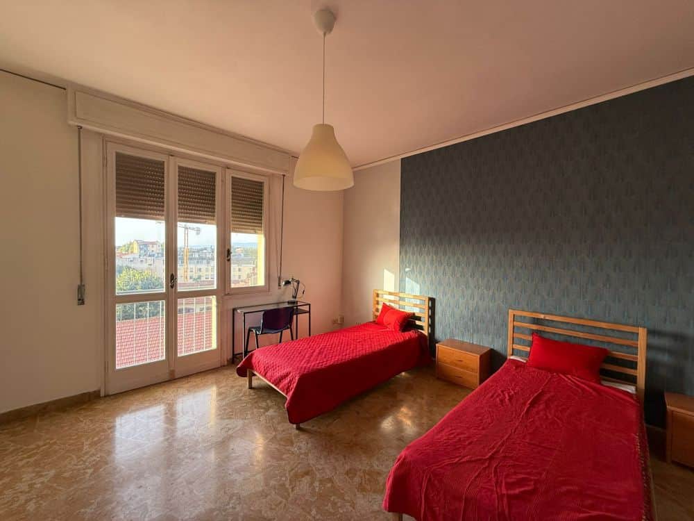 Shared room in Florence