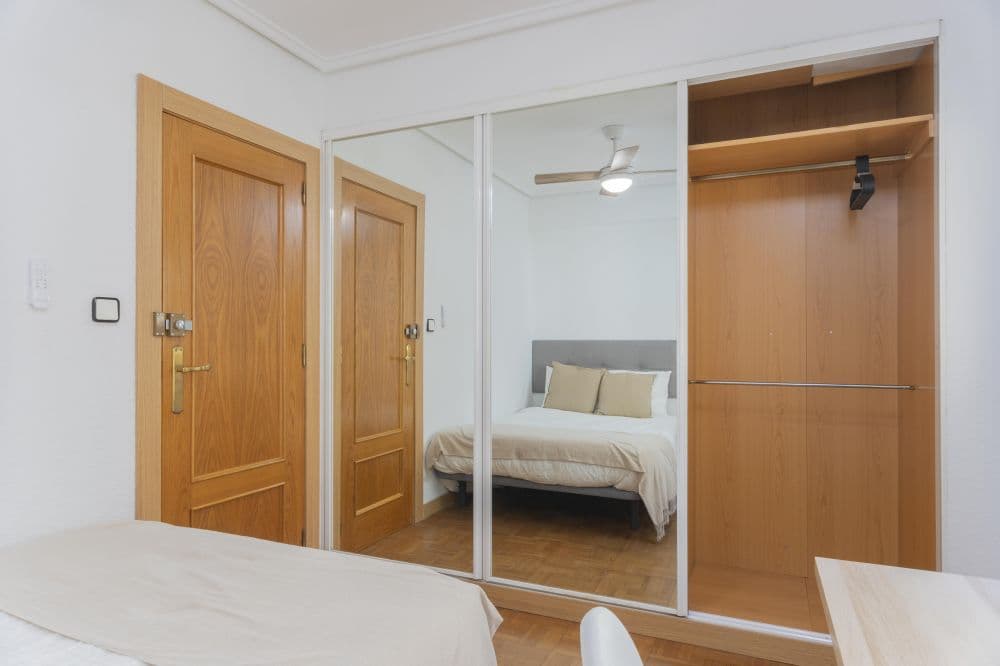 Private room in Valencia photo 5