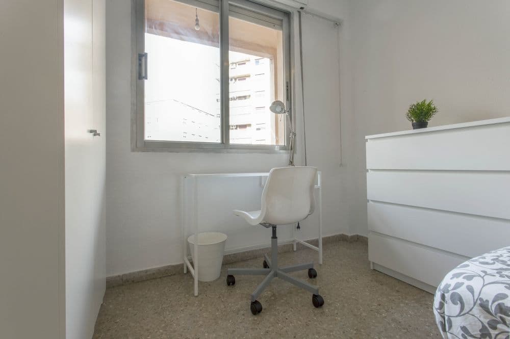 Private room in Valencia photo 3