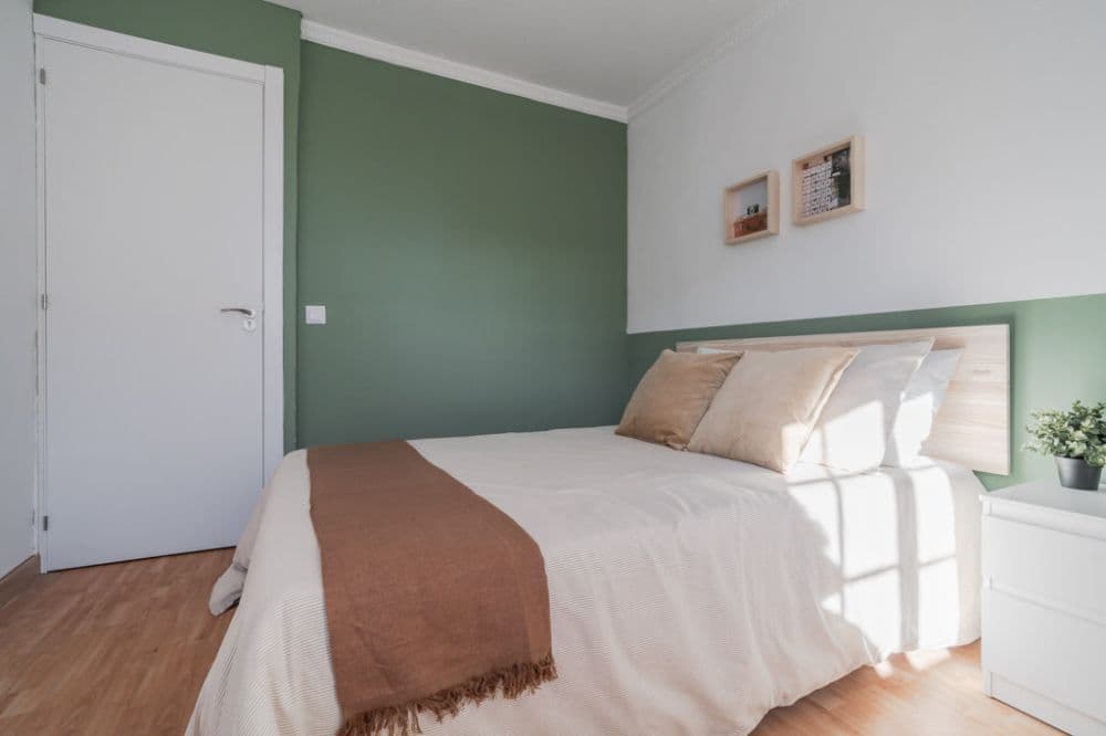 Private room in Madrid photo 3