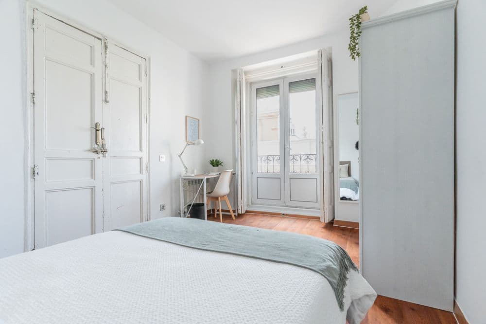 Private room in Madrid photo 2