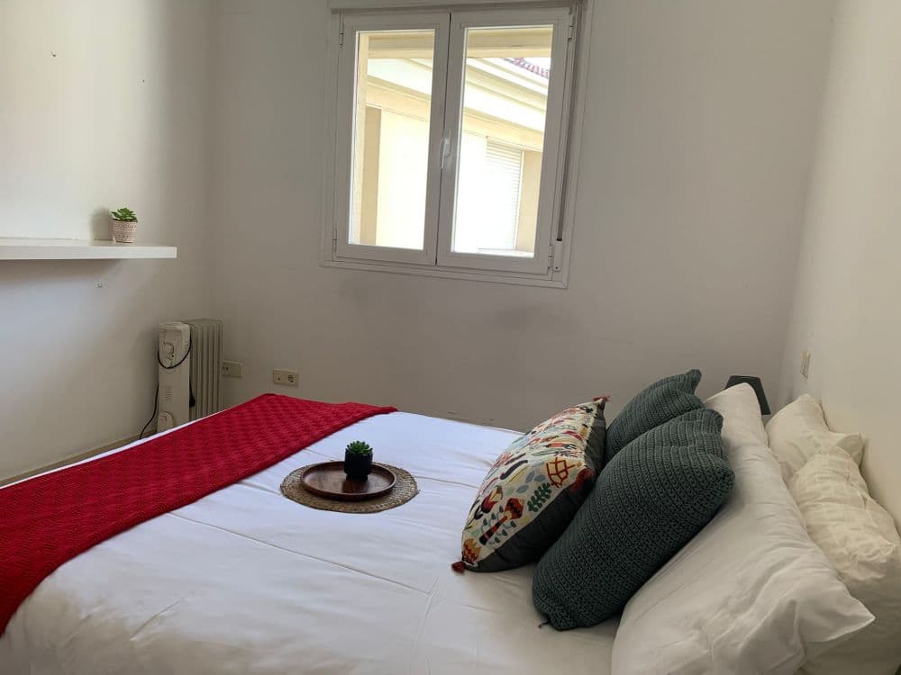 Private room in Madrid photo 4
