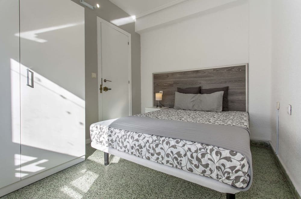 Private room in Valencia photo 3