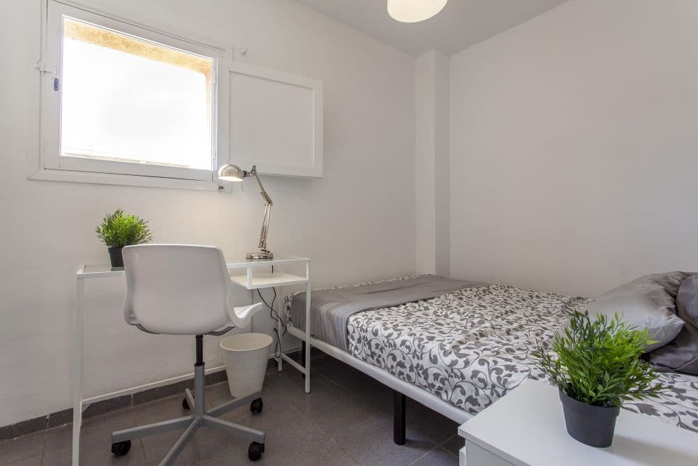 Room in Valencia