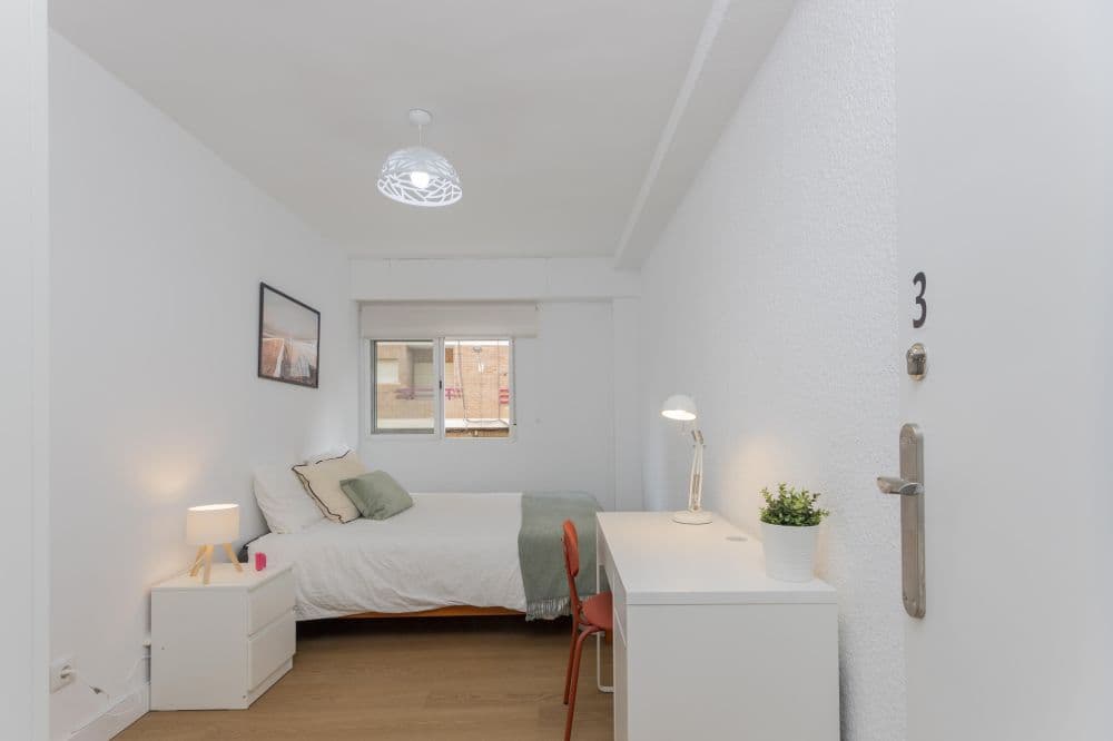 Private room in Valencia photo 3