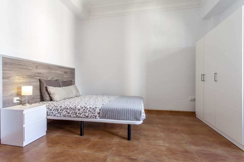 Private room in Valencia photo 4