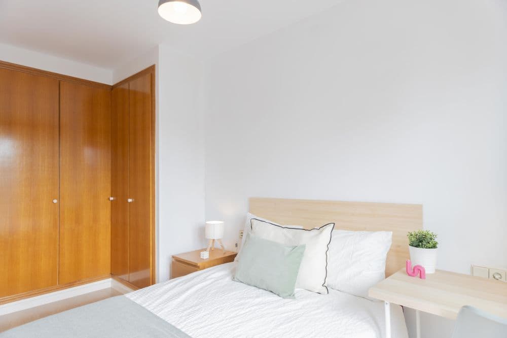 Private room in Valencia photo 4
