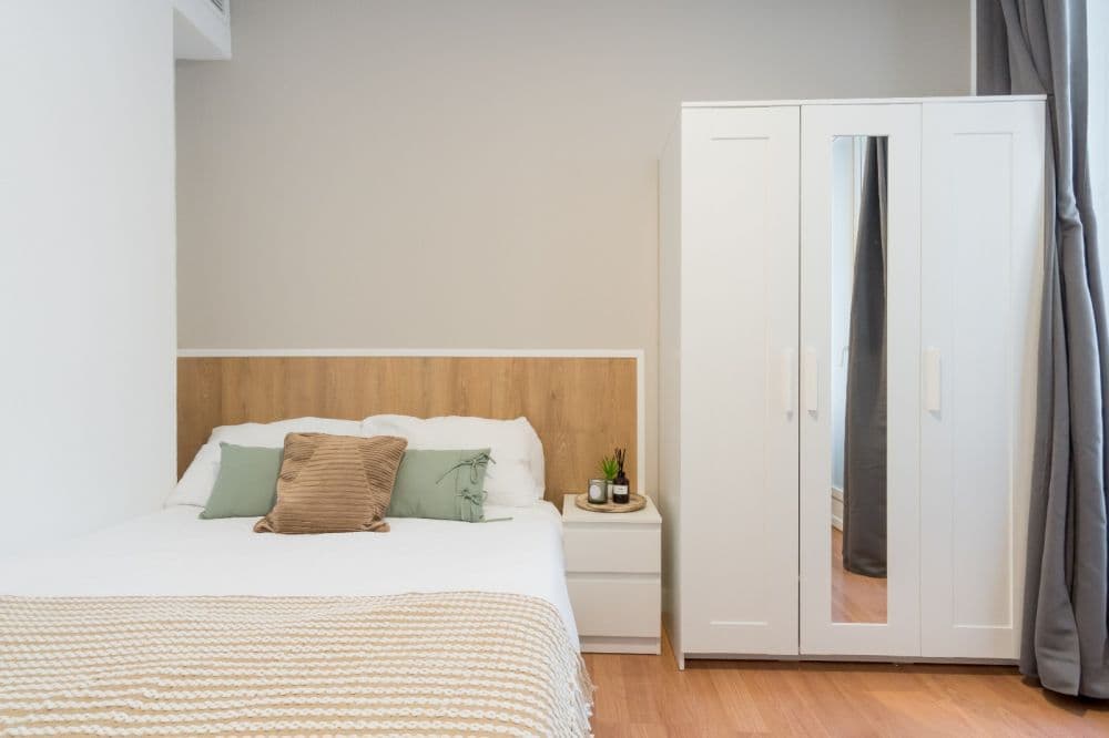 Private room in Madrid photo 2