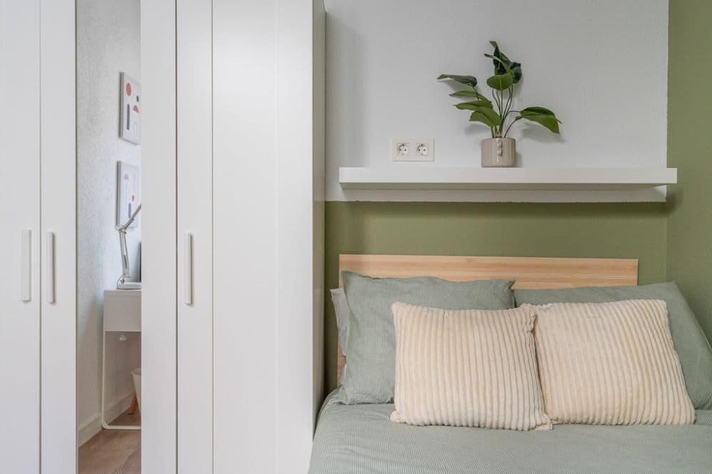 Private room in Madrid photo 4