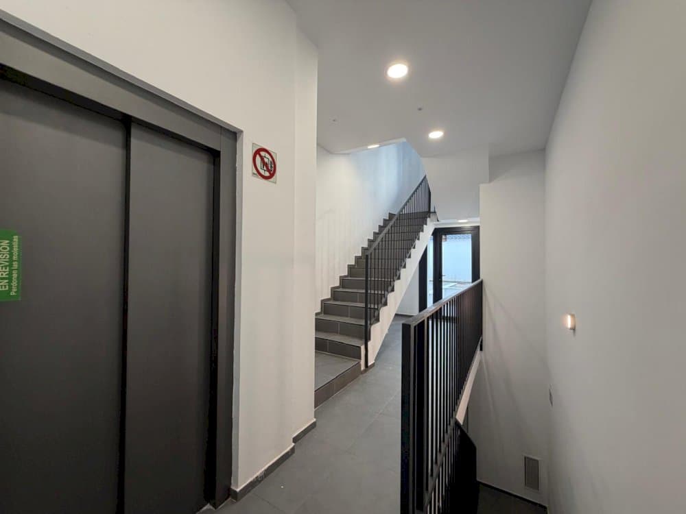 Private room in Madrid photo 5