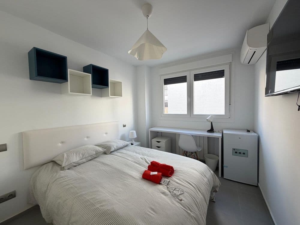 Private room in Madrid photo 2