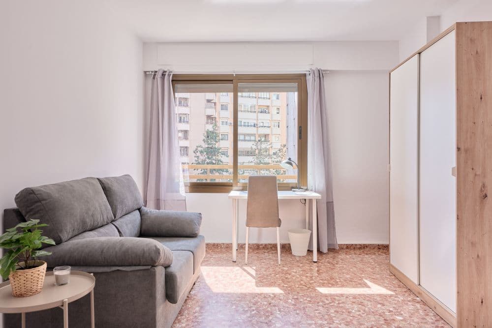 Private room in Valencia photo 4