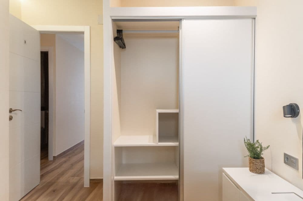 Private room in Madrid photo 3
