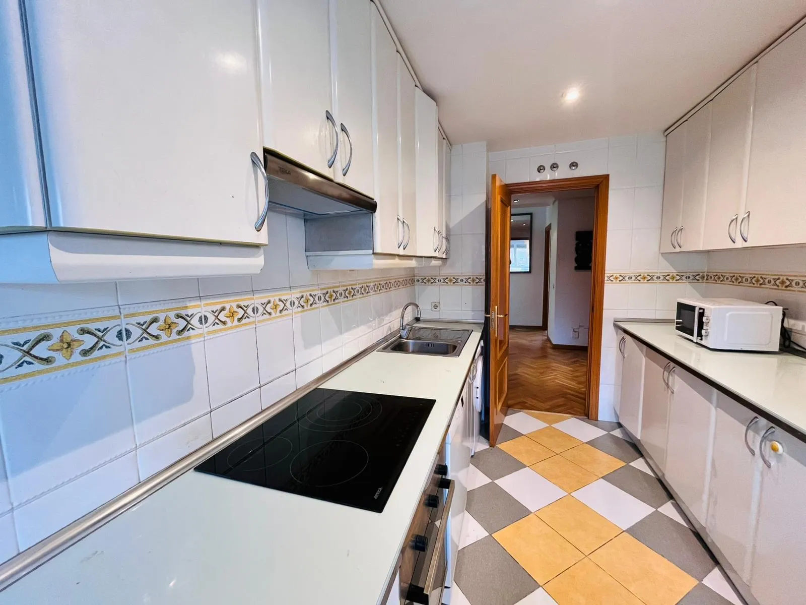 Kitchen 2