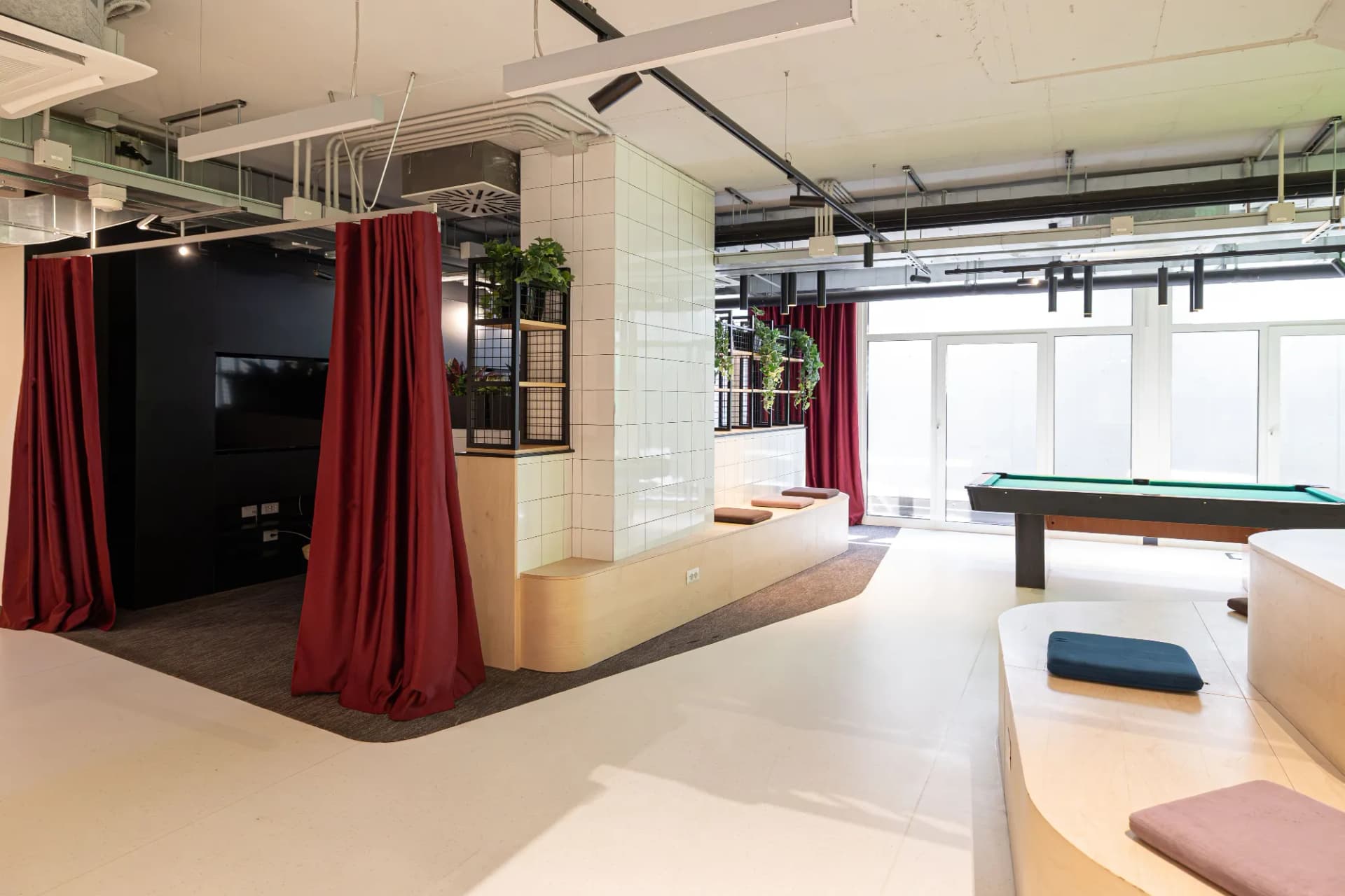 Common areas 7