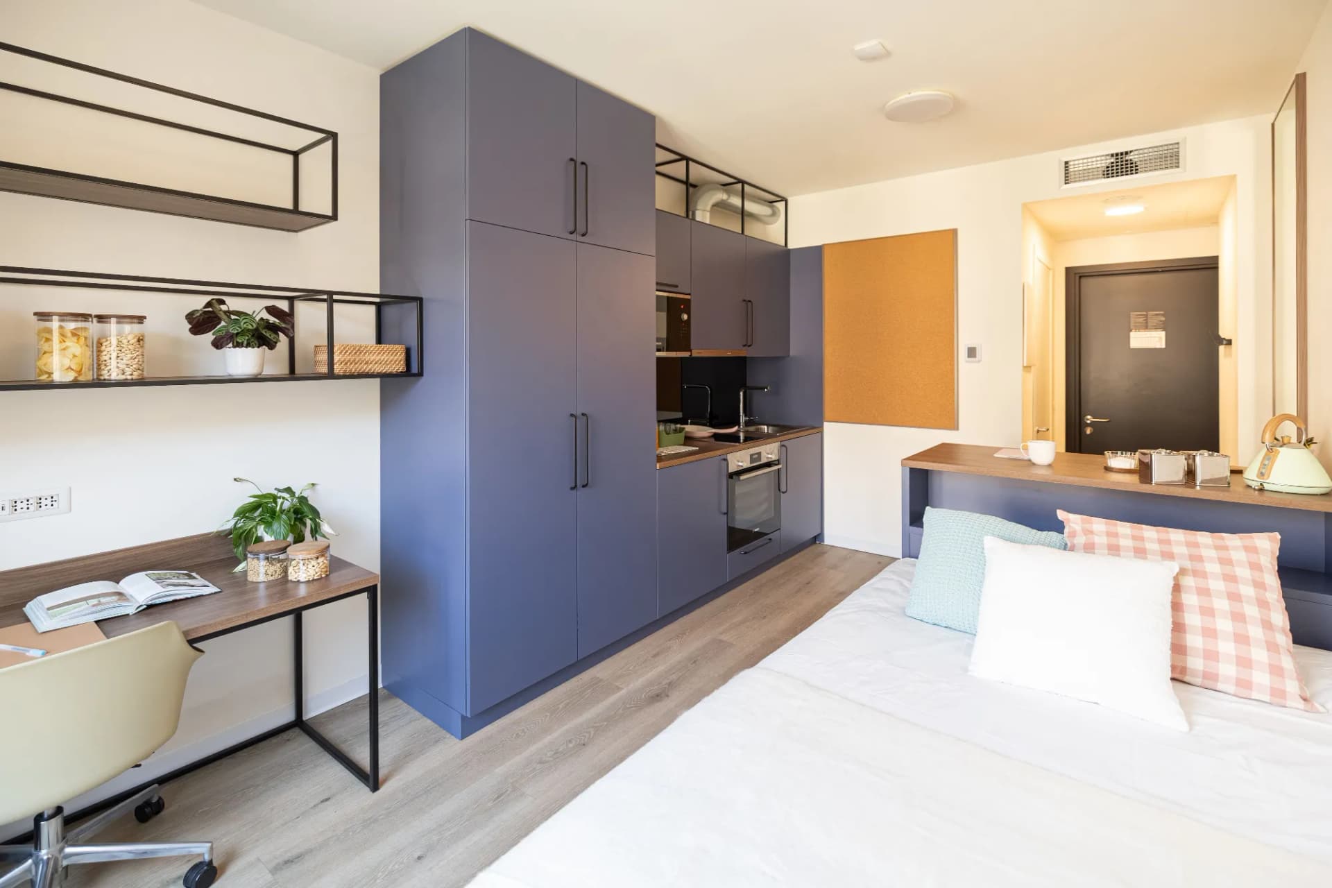 Smart Studio Low GROUND FLOOR (FLOOR 0) in Bologna 4