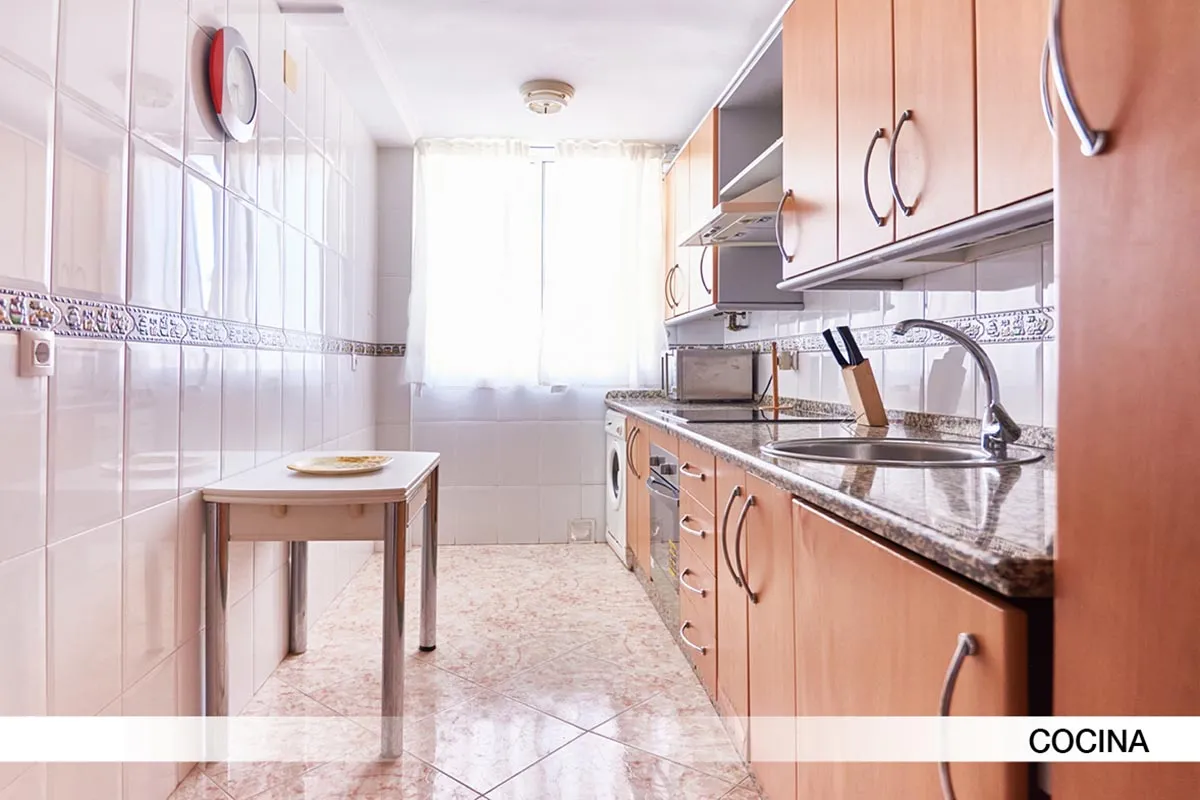 Shared Room in Seville photo 4