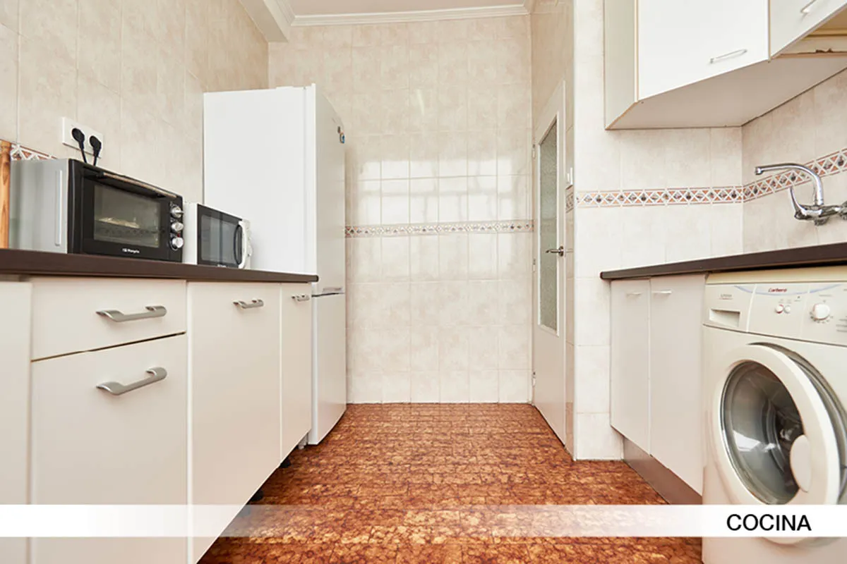 Shared Room in Seville photo 4