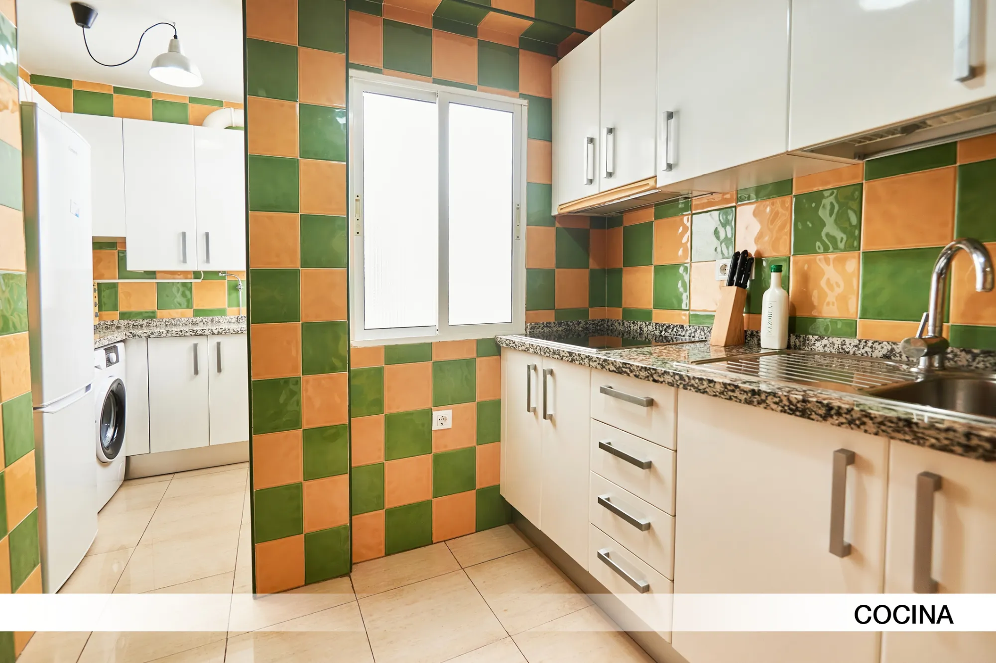 Shared Room in Seville photo 5