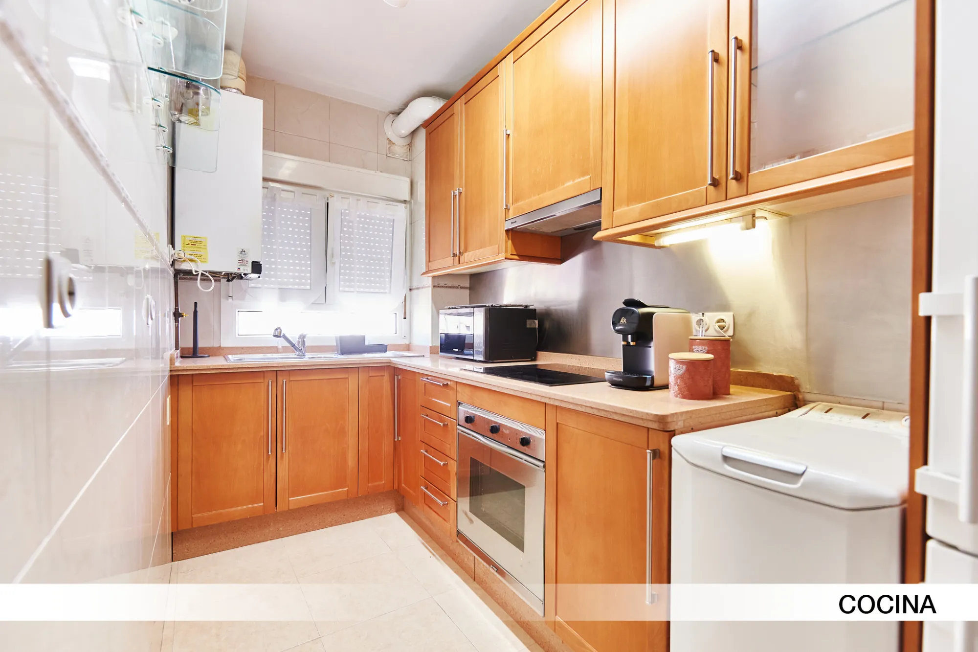 Shared Room in Seville photo 5