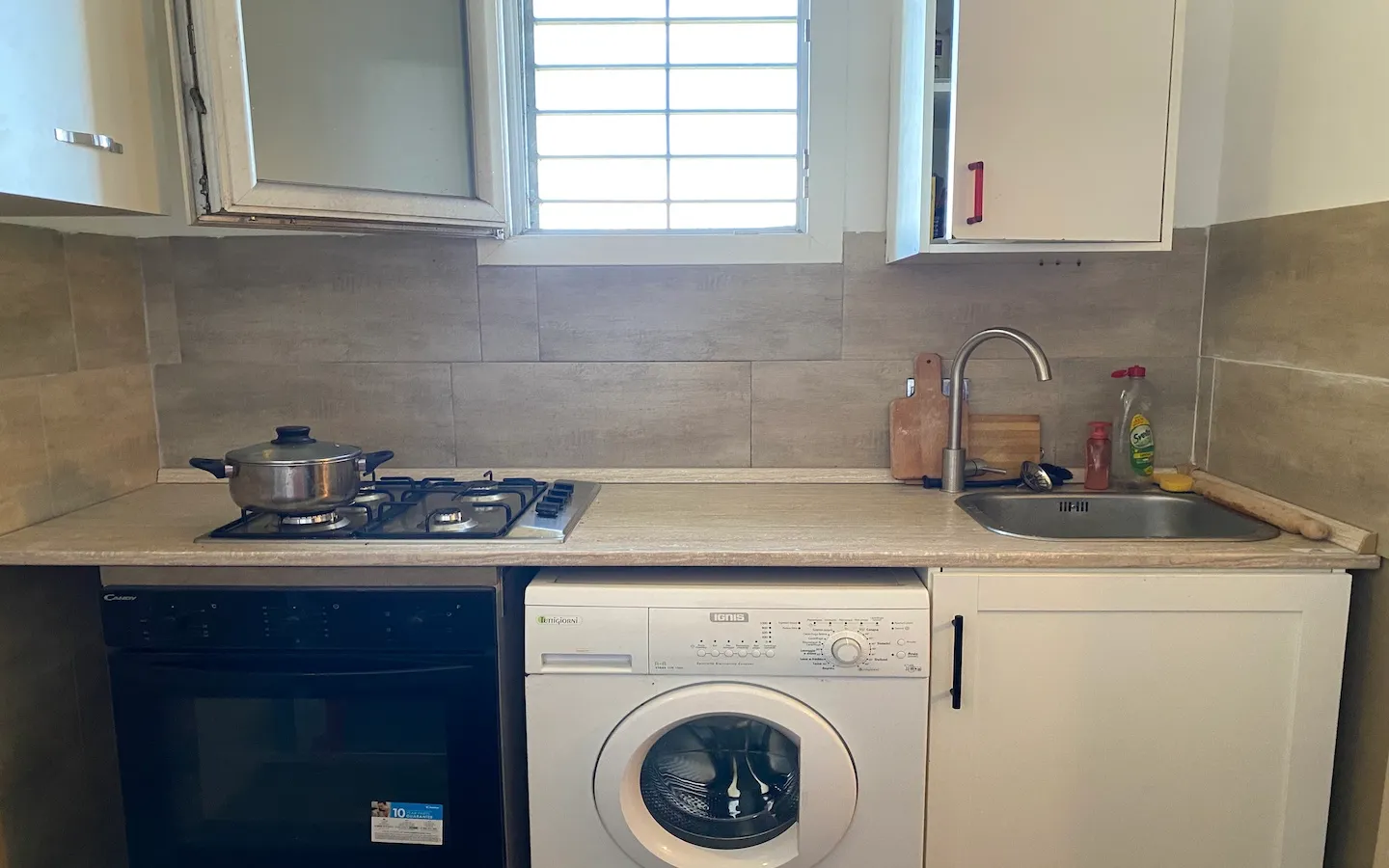 Kitchen 1