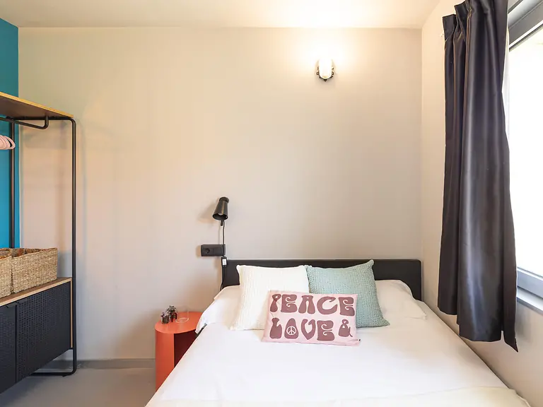 Standard with private bathroom in Barcelona 2