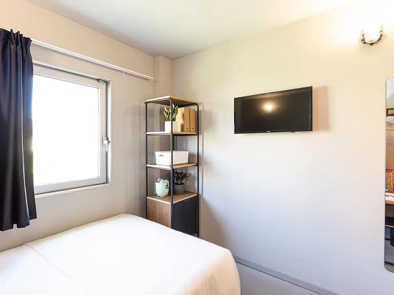 Standard with private bathroom in Barcelona 4