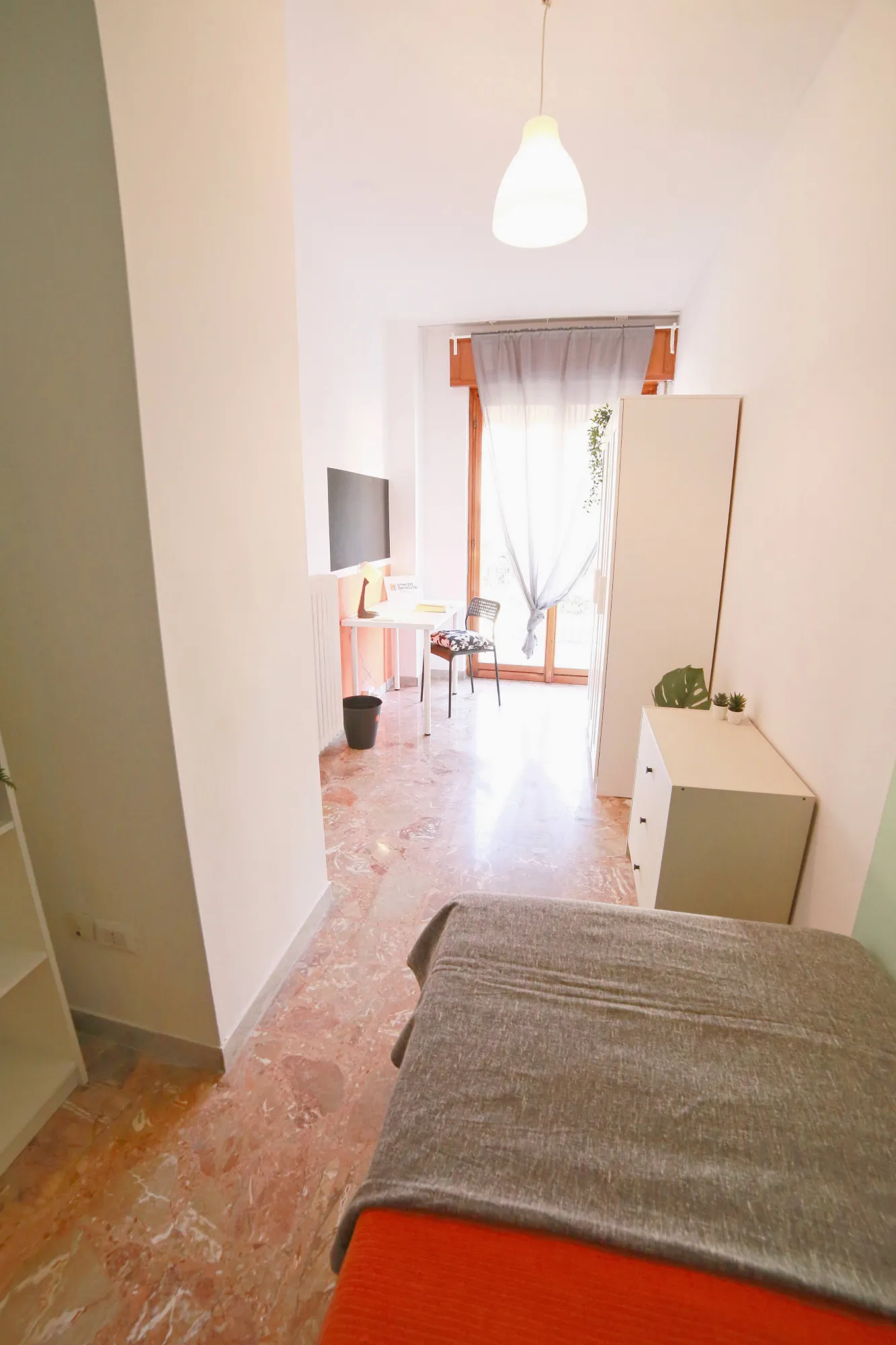 Private room in Lecco photo 3