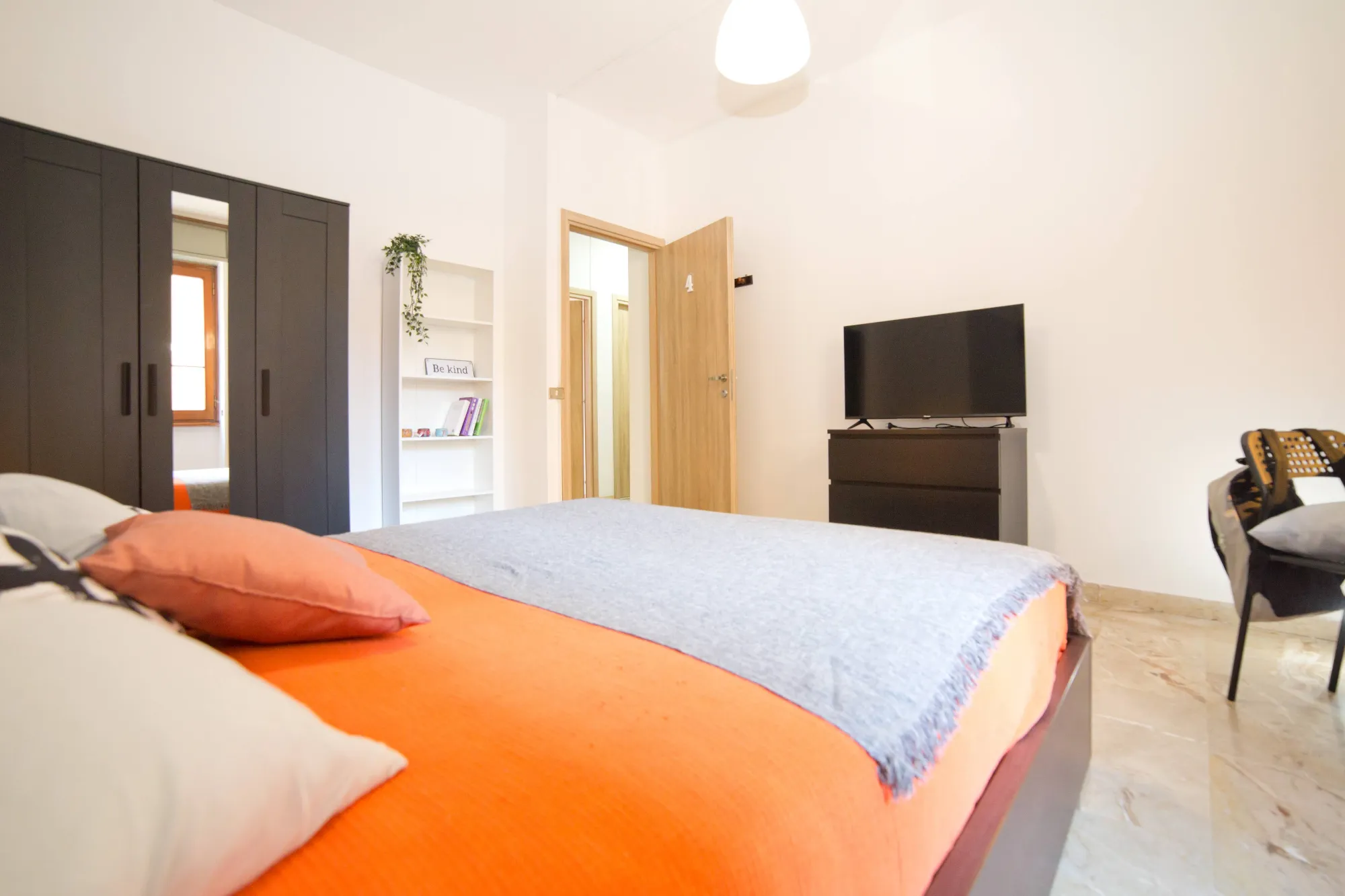 Private room in Varese photo 3
