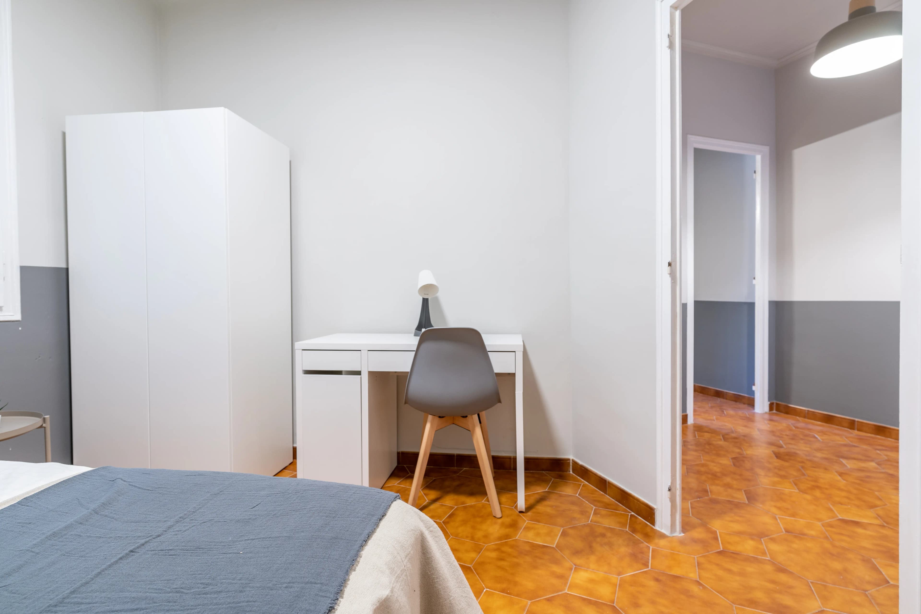 Shared Room in Barcelona photo 5