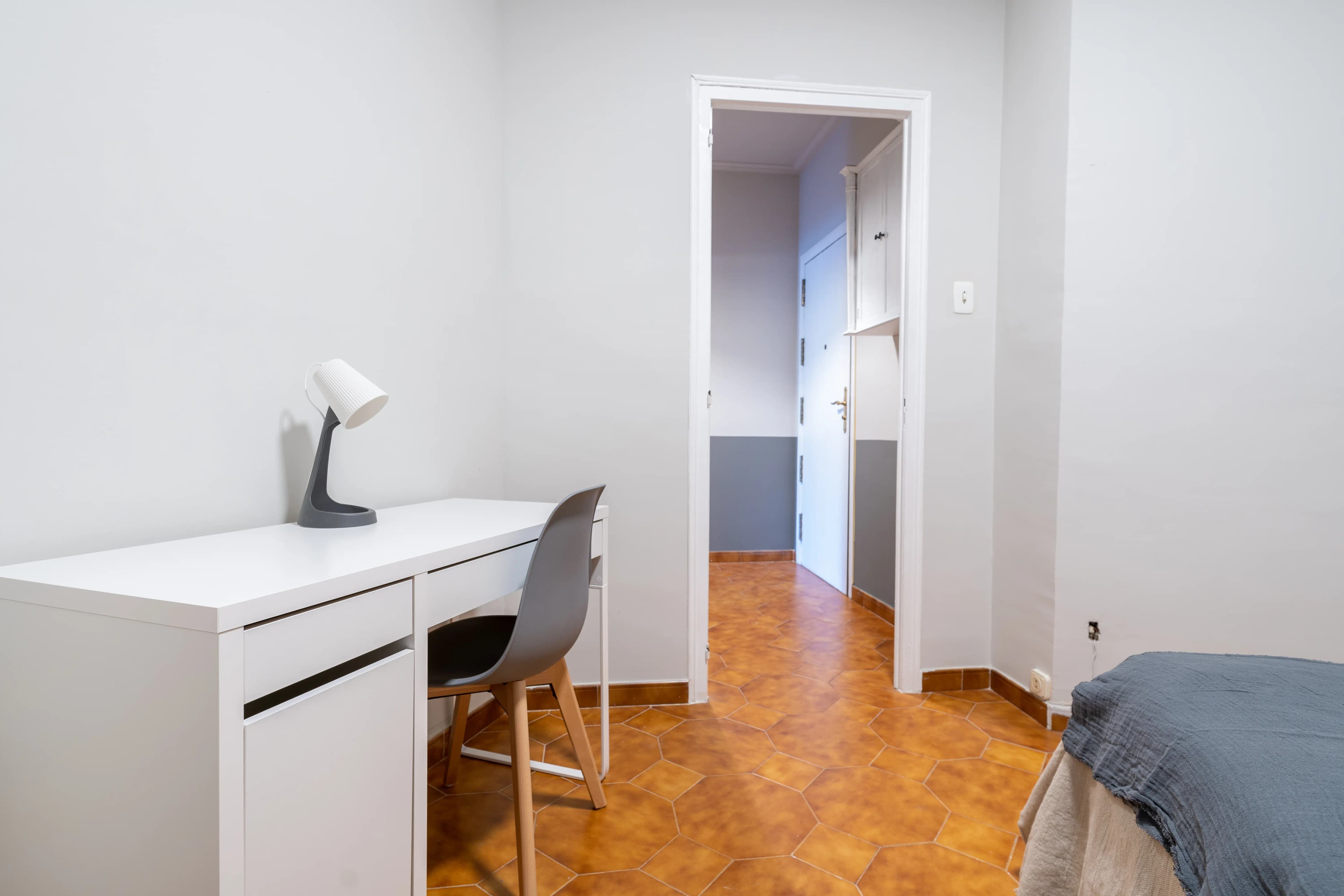 Shared Room in Barcelona photo 4