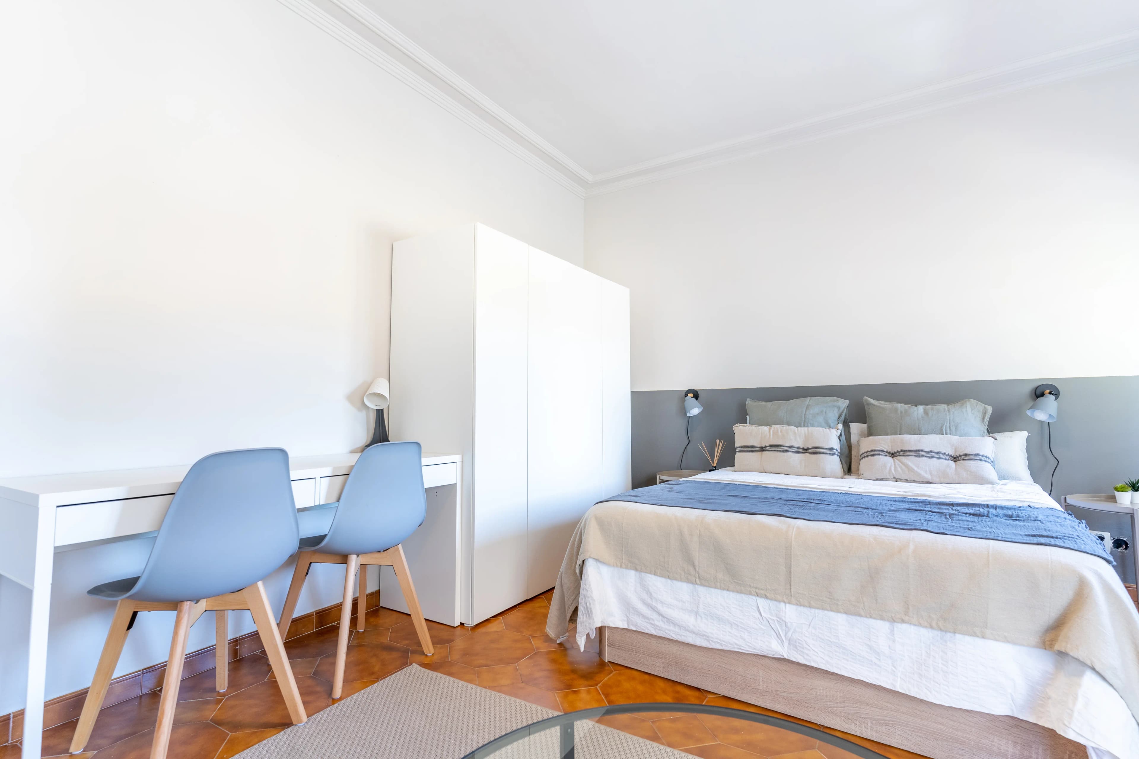 Shared Room in Barcelona photo 3