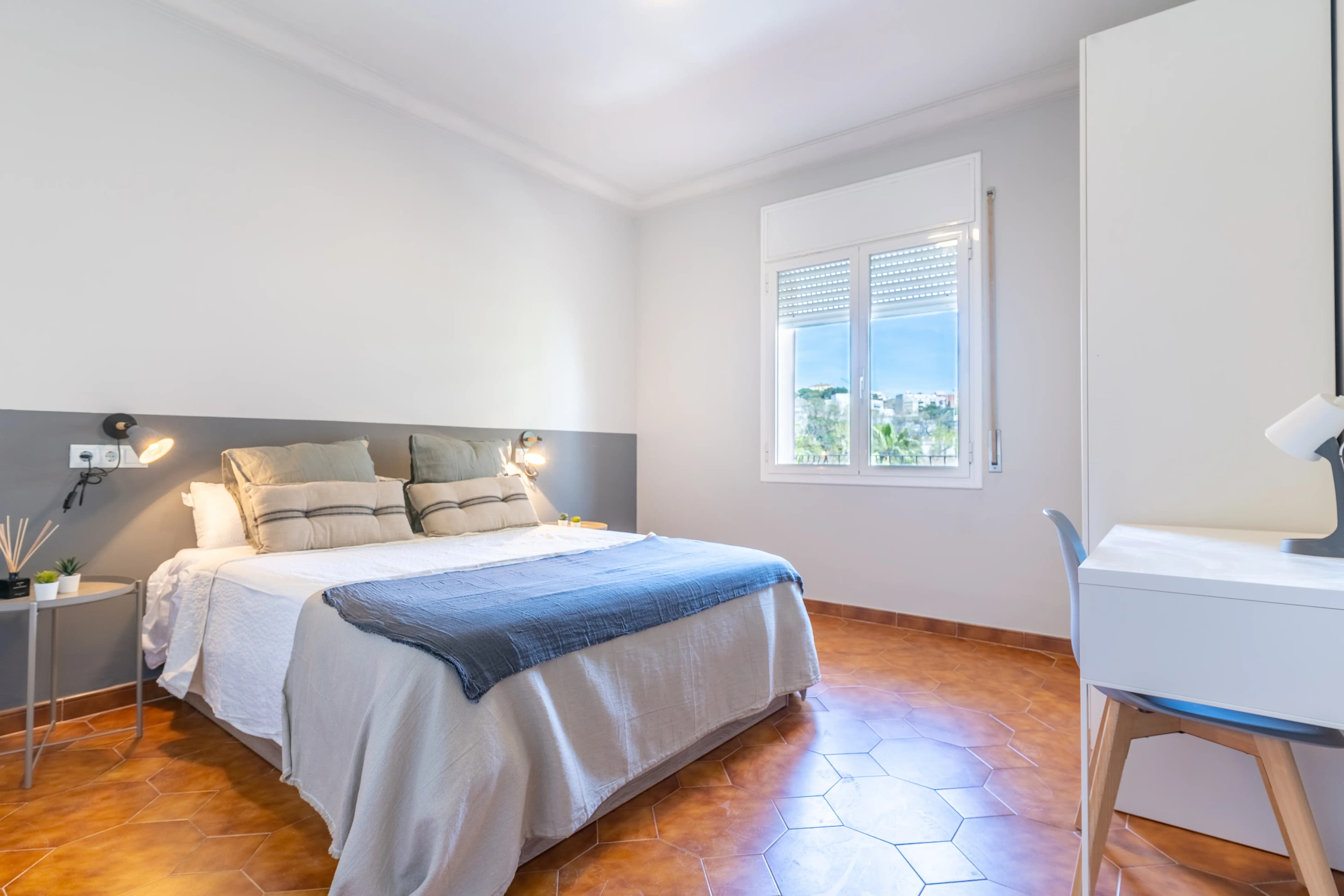 Shared Room in Barcelona photo 5