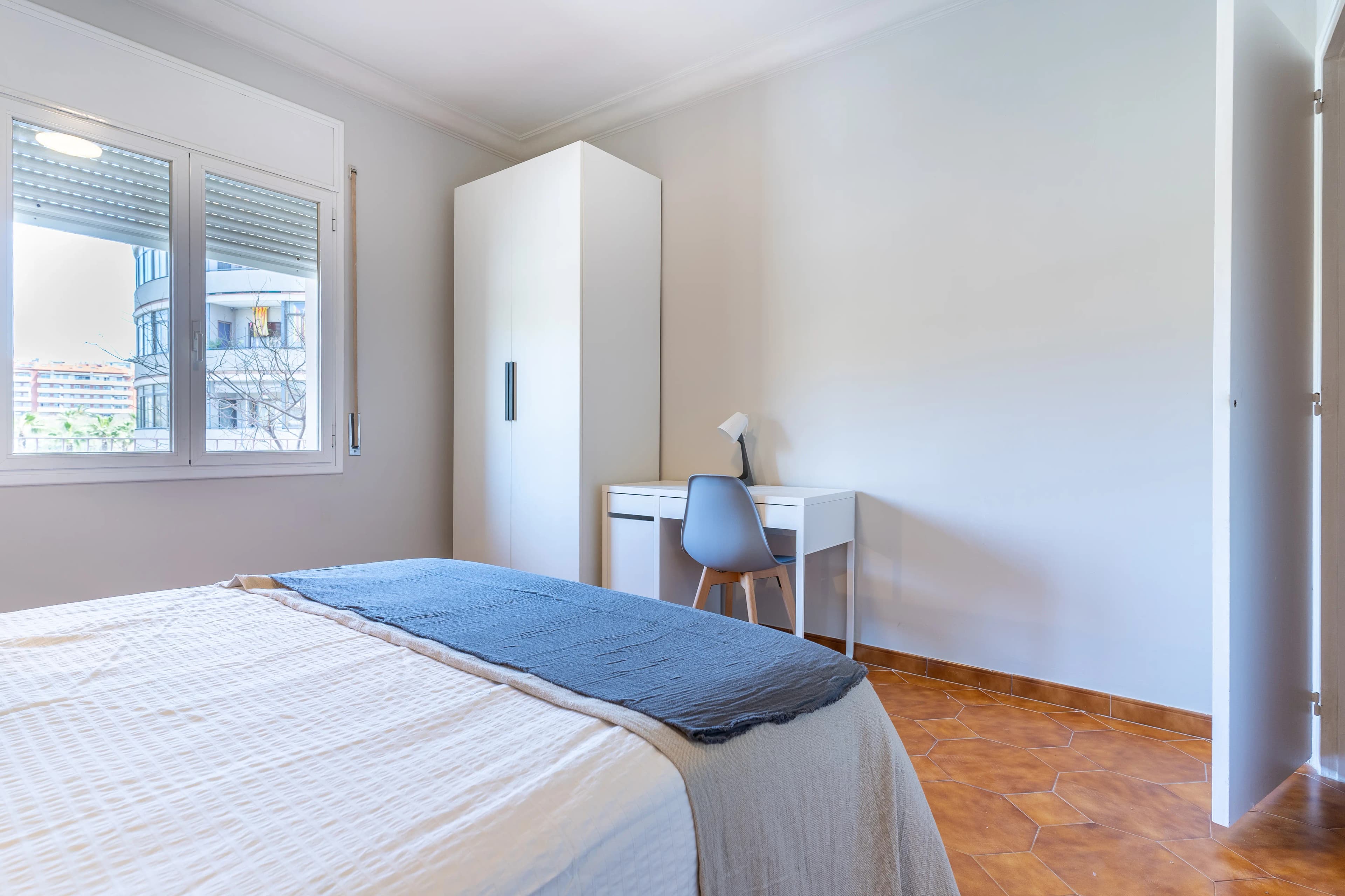 Shared Room in Barcelona photo 2