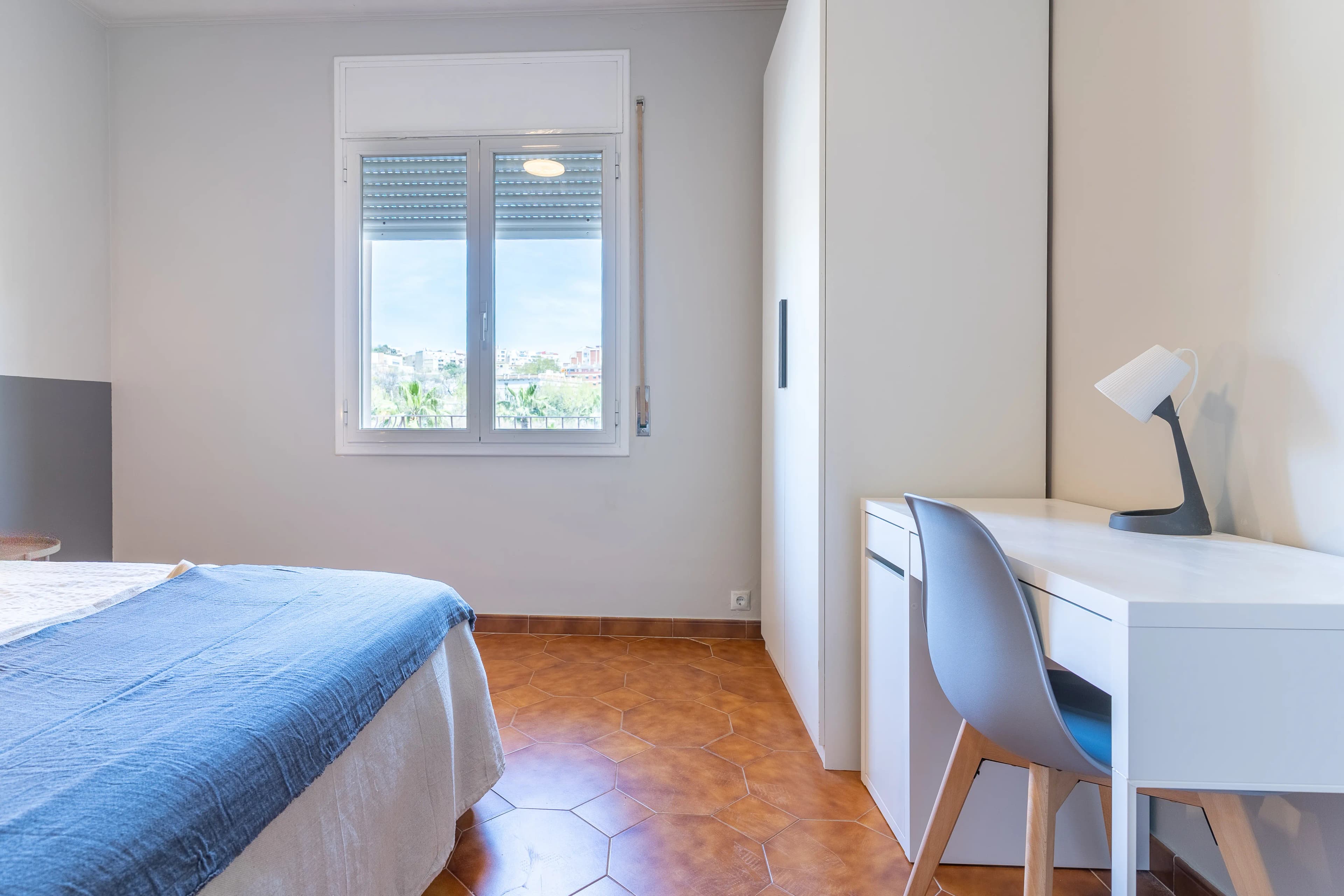 Shared Room in Barcelona photo 3