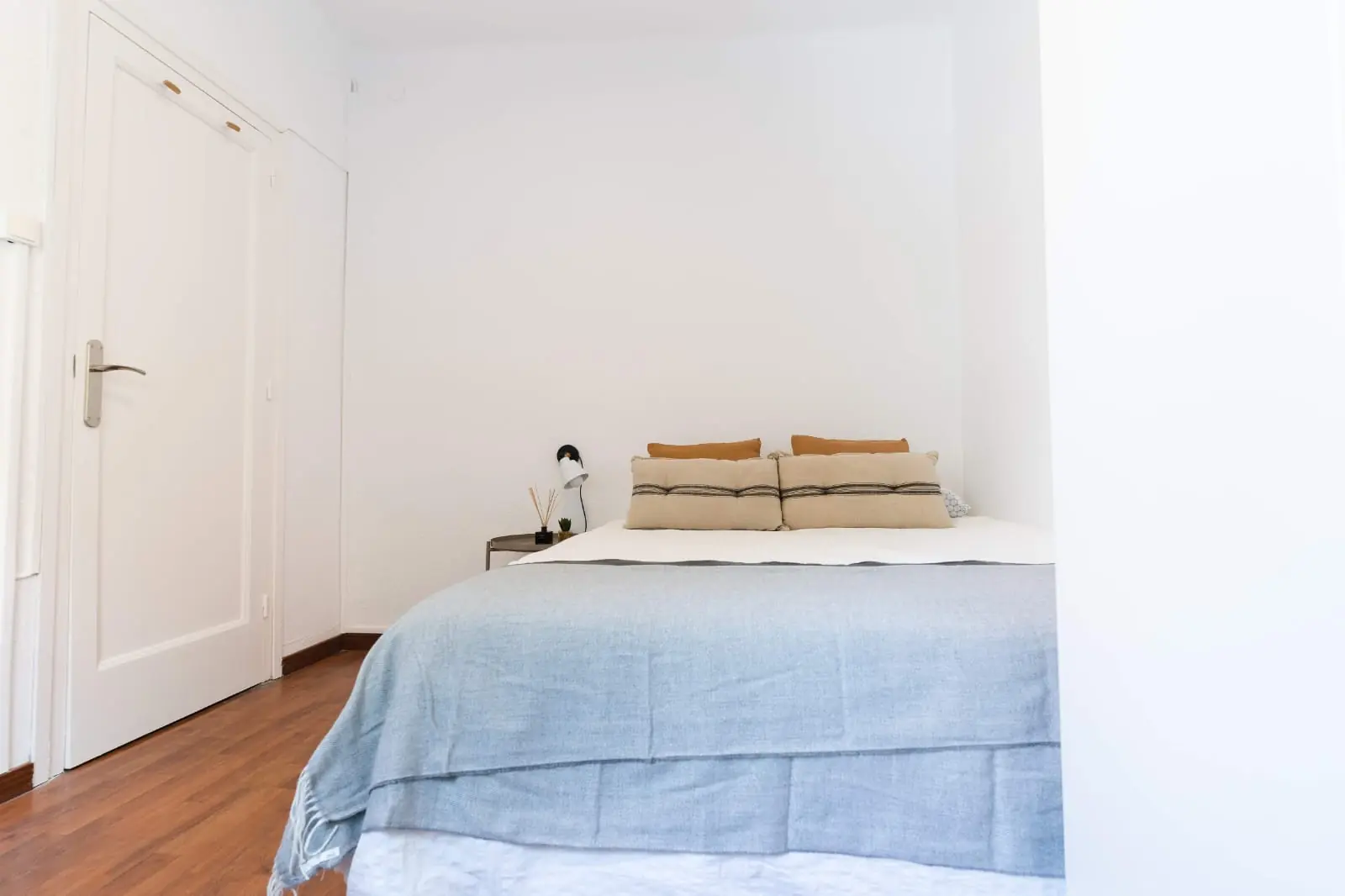 Shared Room in Barcelona photo 2