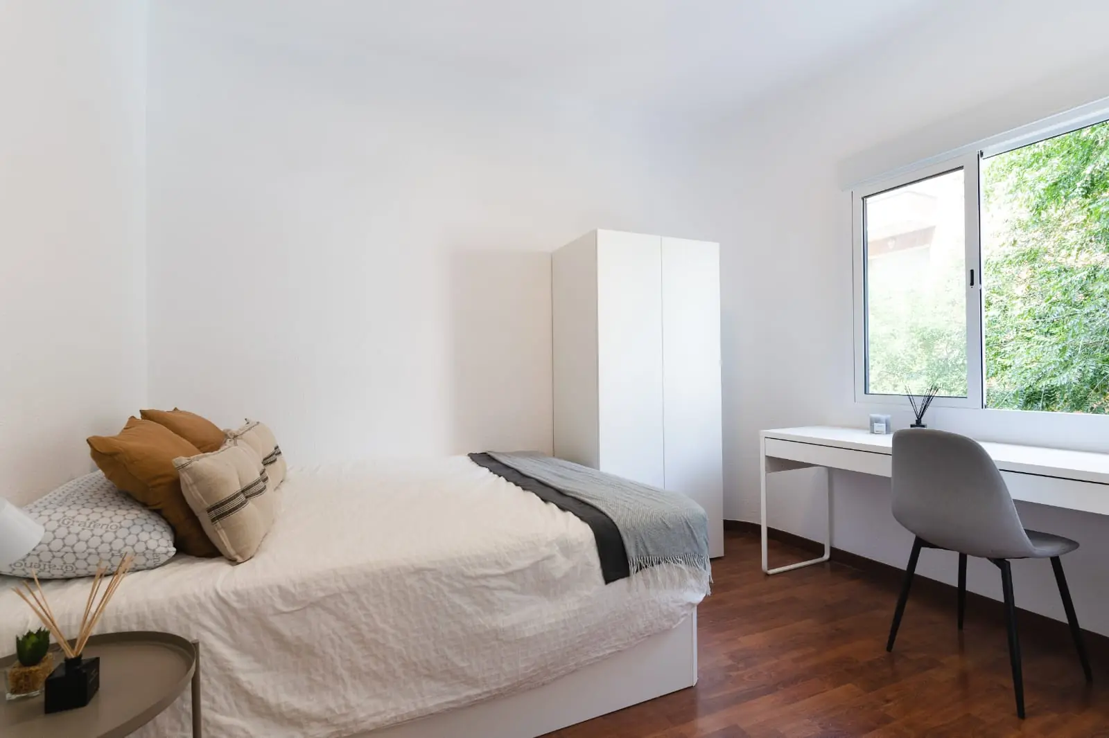 Shared Room in Barcelona photo 4