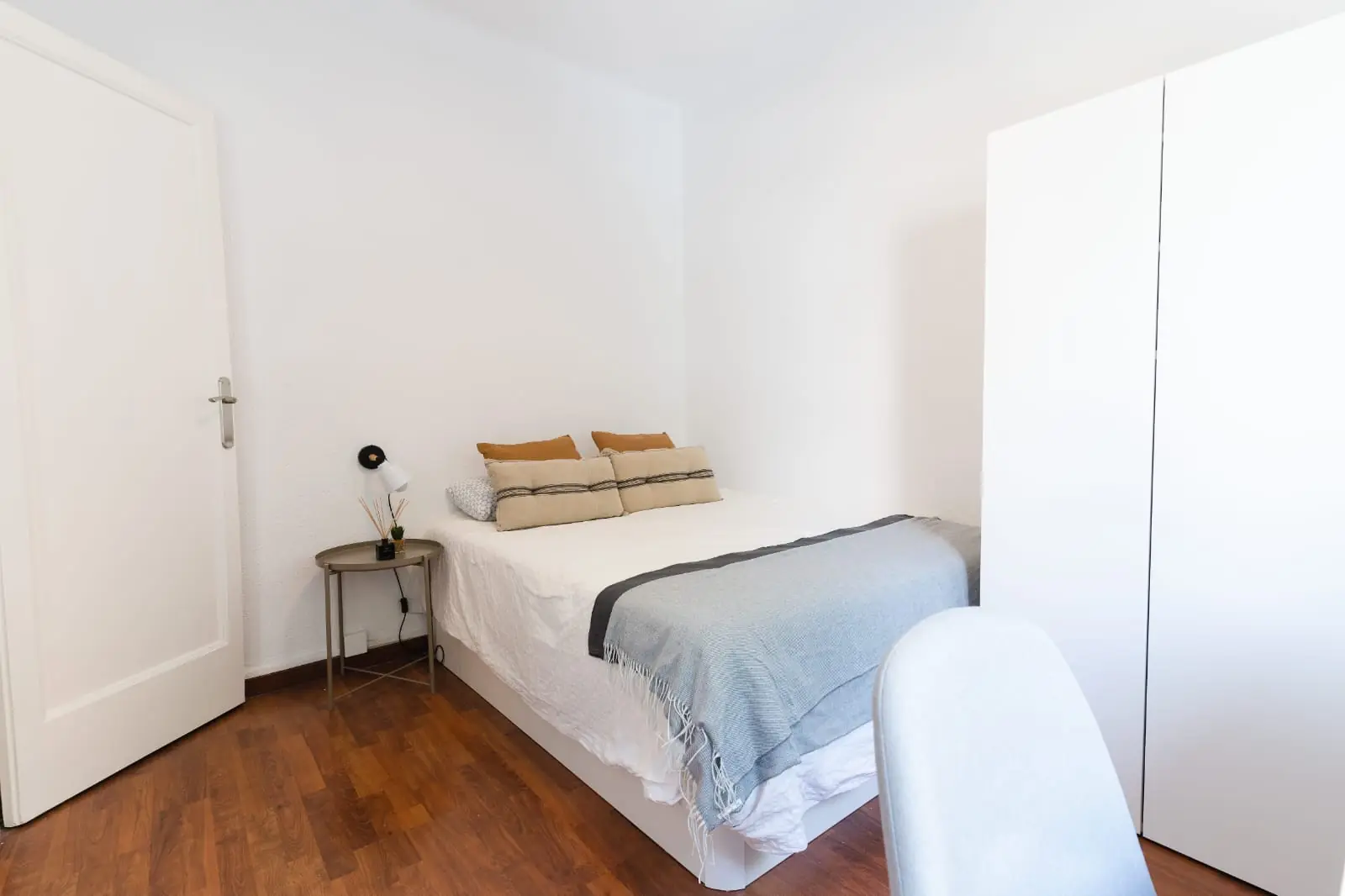 Shared Room in Barcelona photo 3