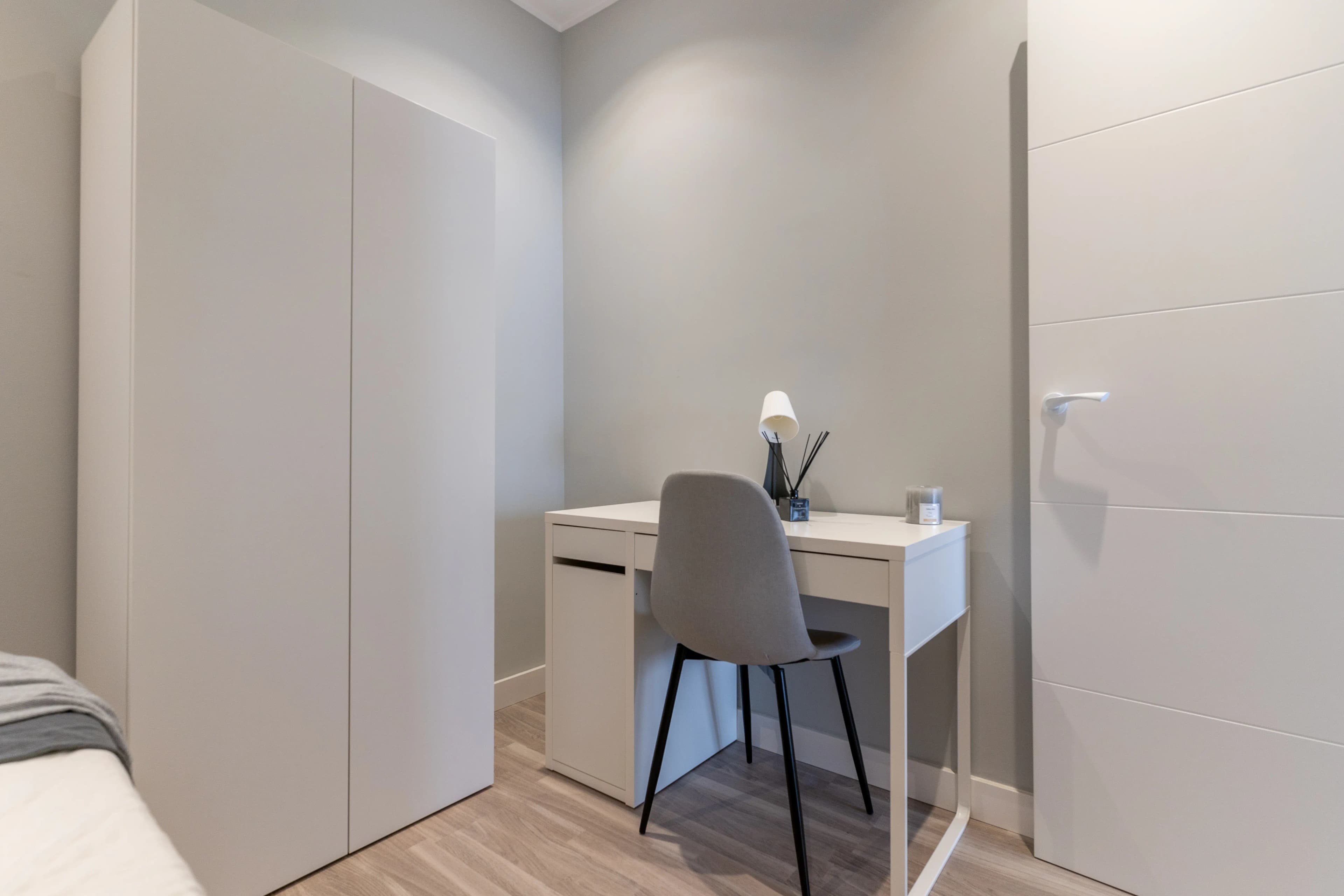 Shared Room in Barcelona photo 3