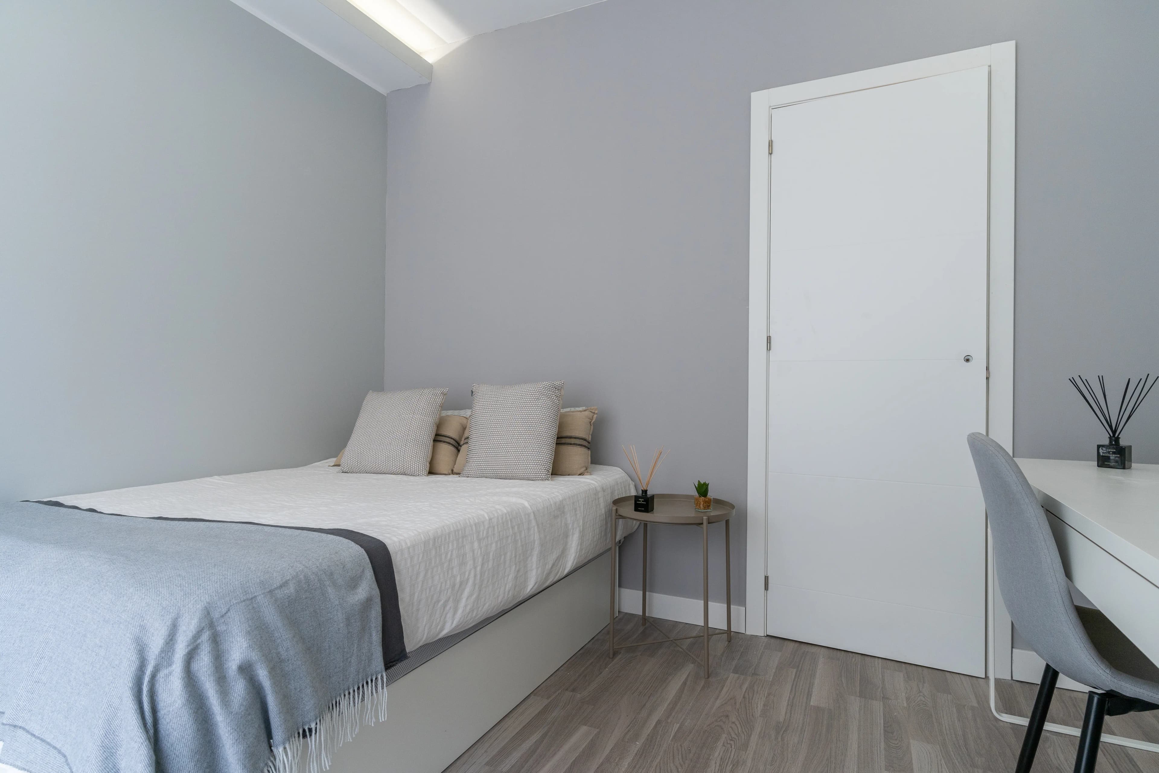 Shared Room in Barcelona photo 3