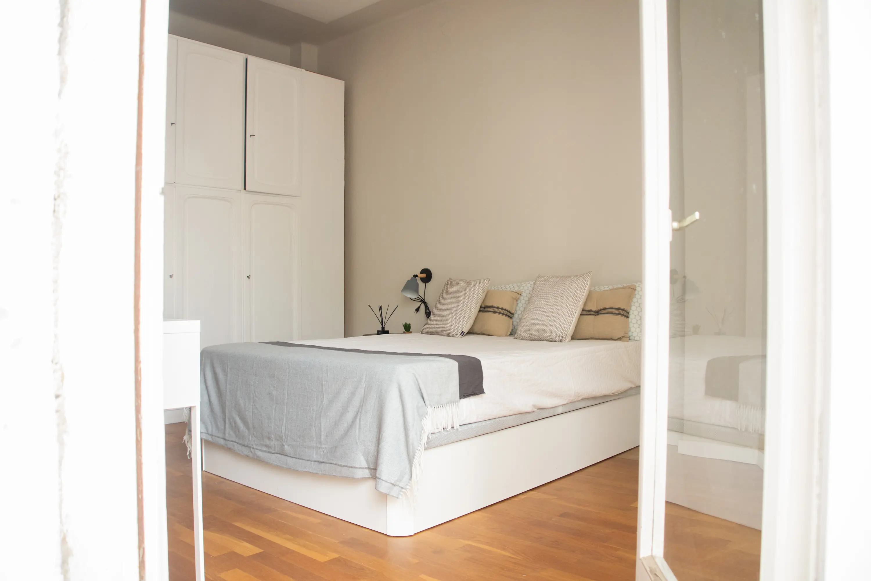 Shared Room in Barcelona photo 4