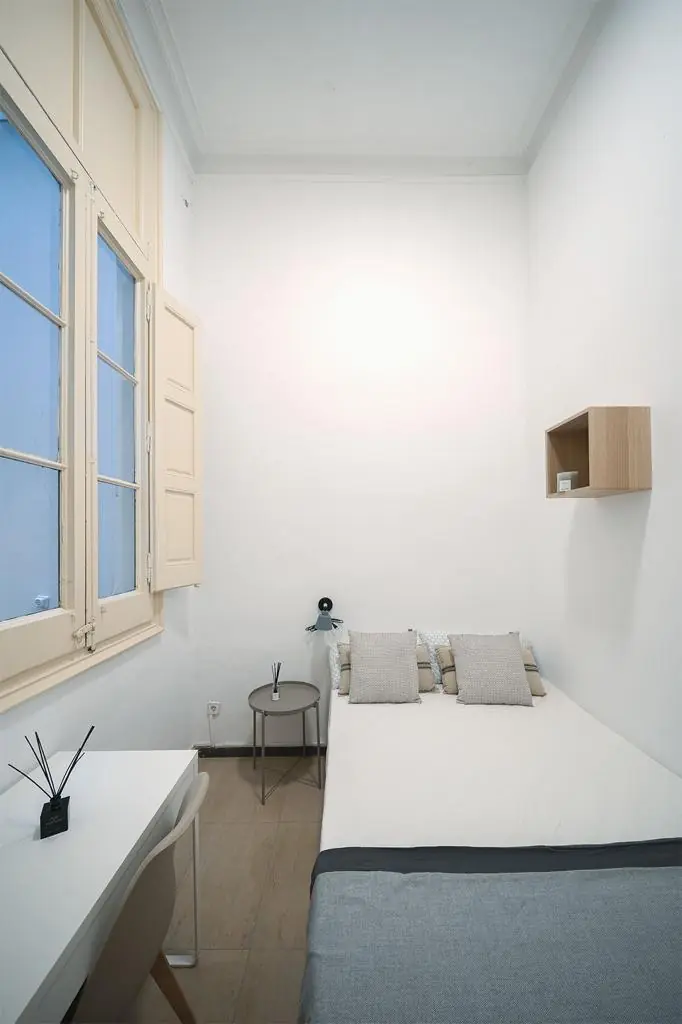 Shared Room in Barcelona photo 2