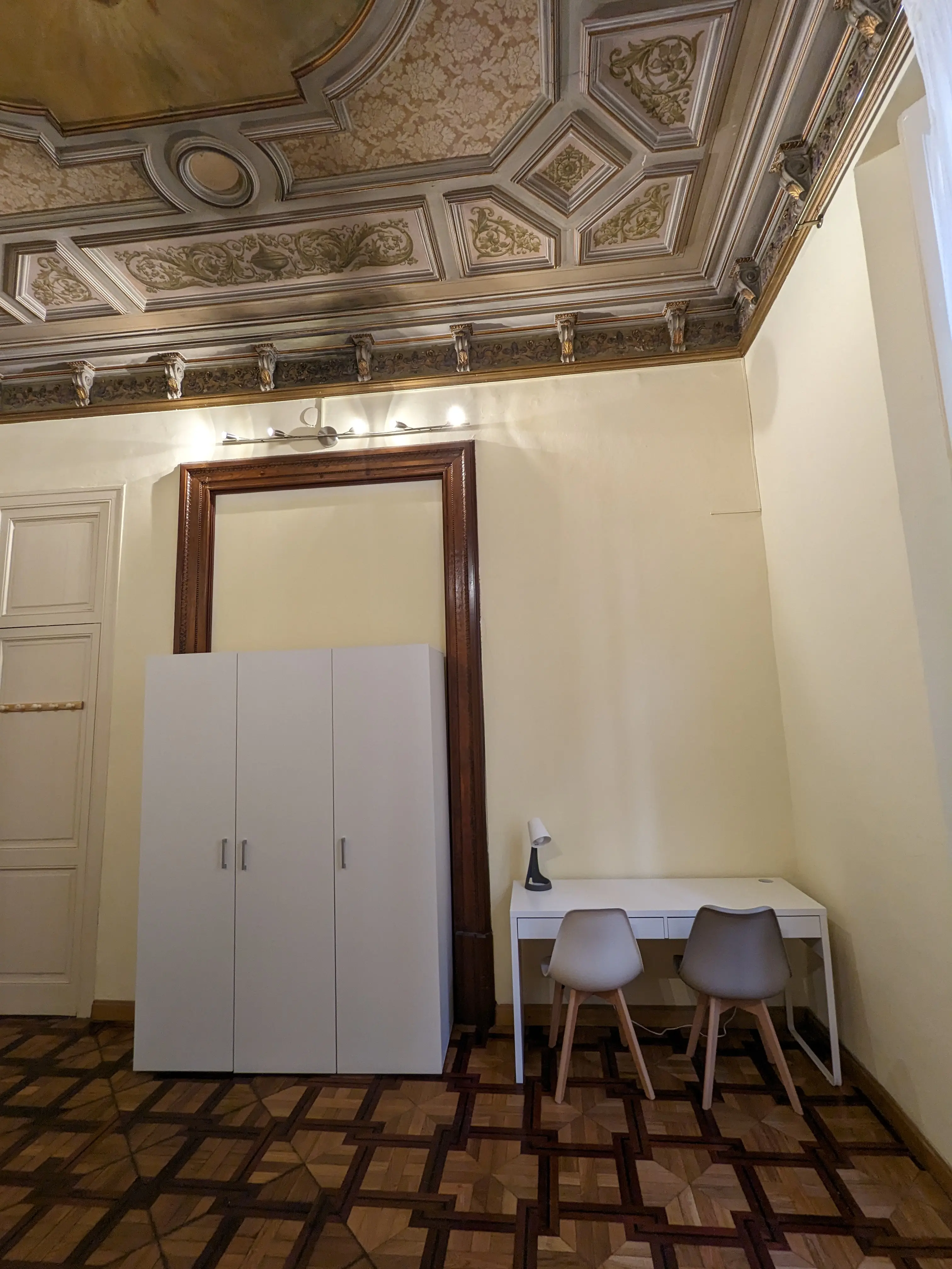 Shared Room in Barcelona photo 2