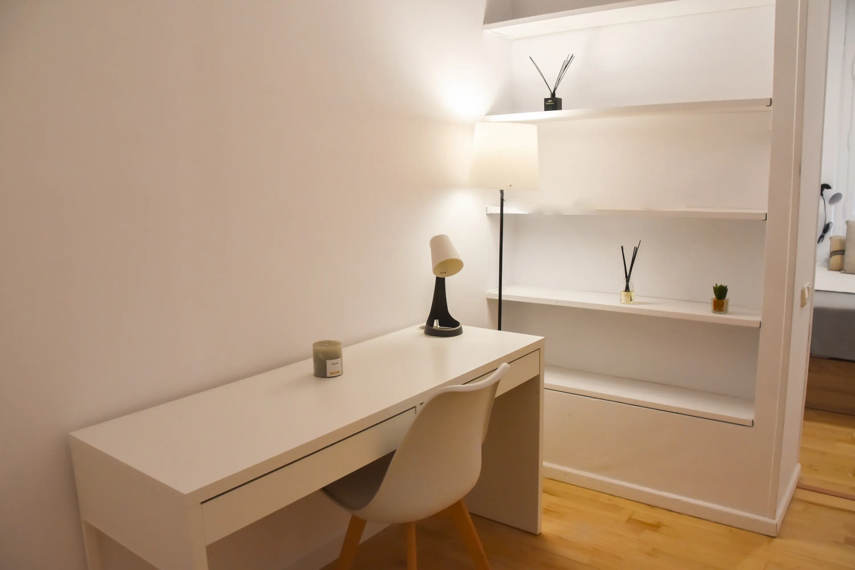 Shared Room in Barcelona photo 2