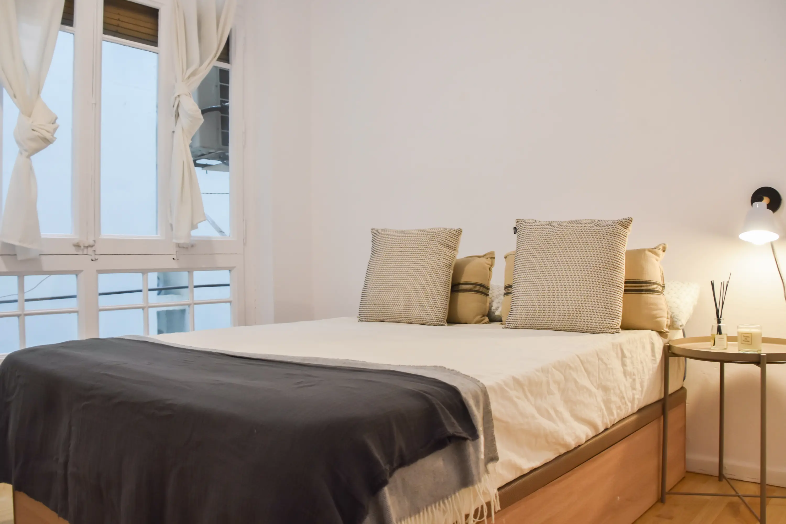 Shared Room in Barcelona photo 5