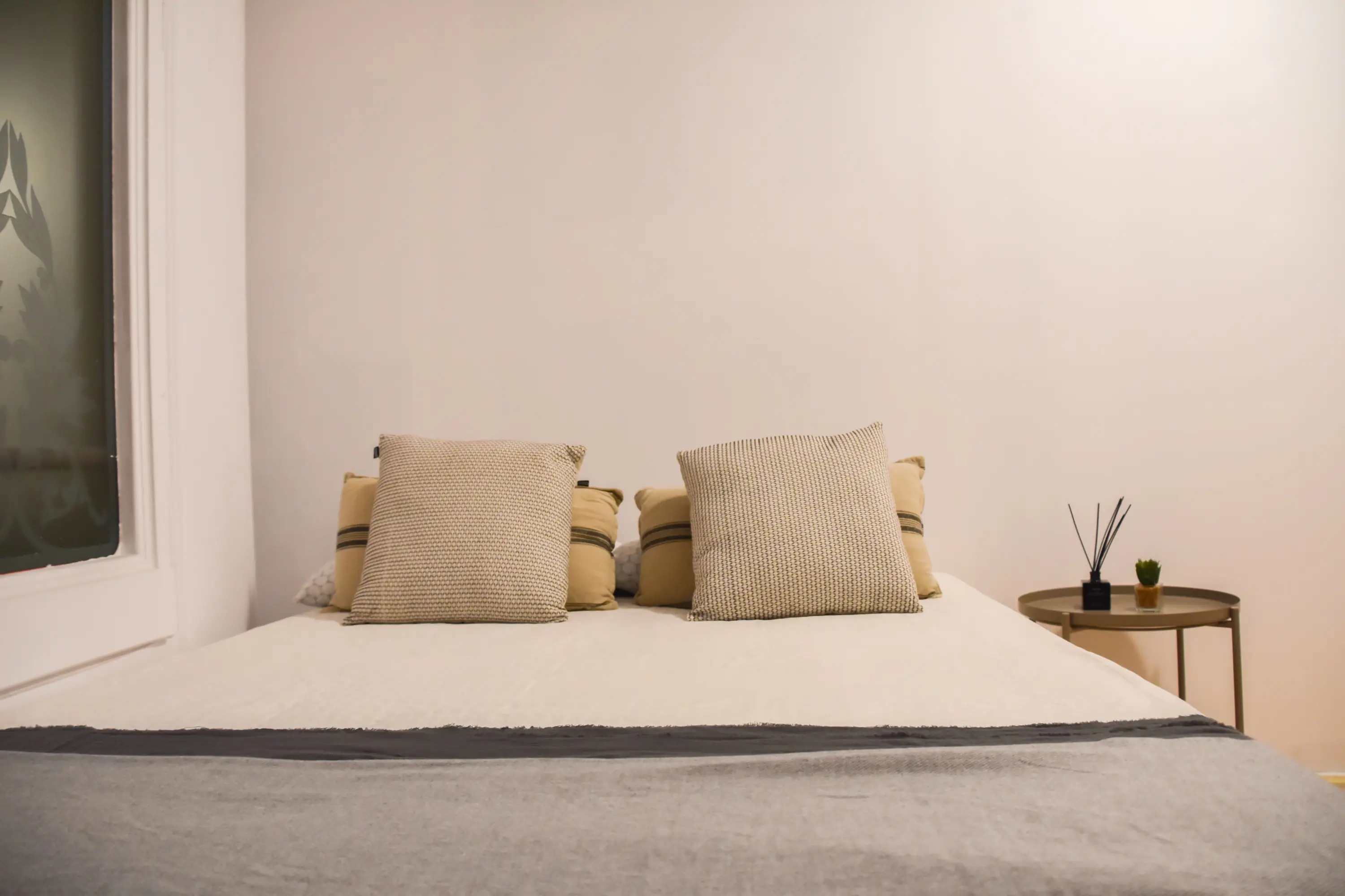 Shared Room in Barcelona photo 3