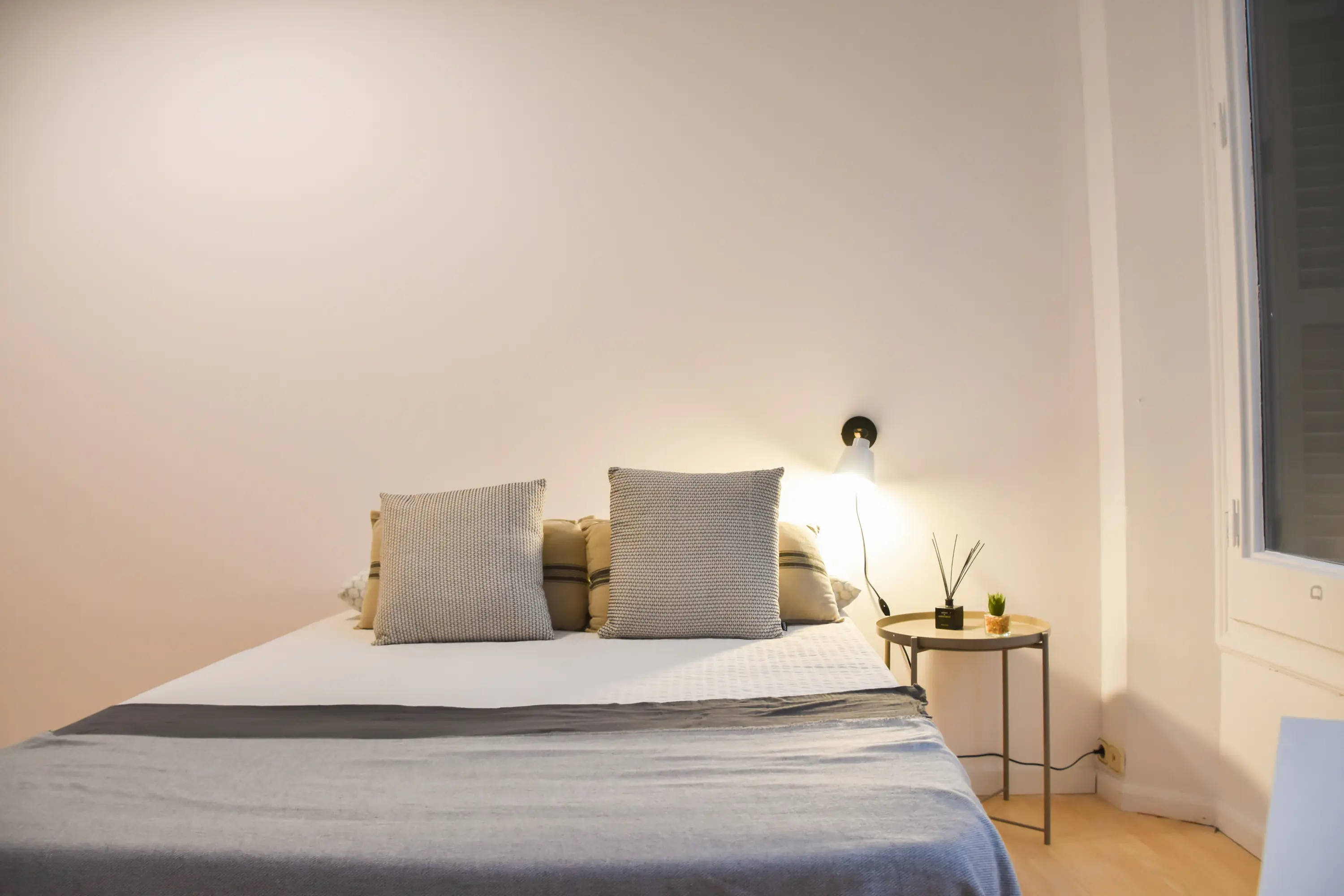 Shared Room in Barcelona photo 4