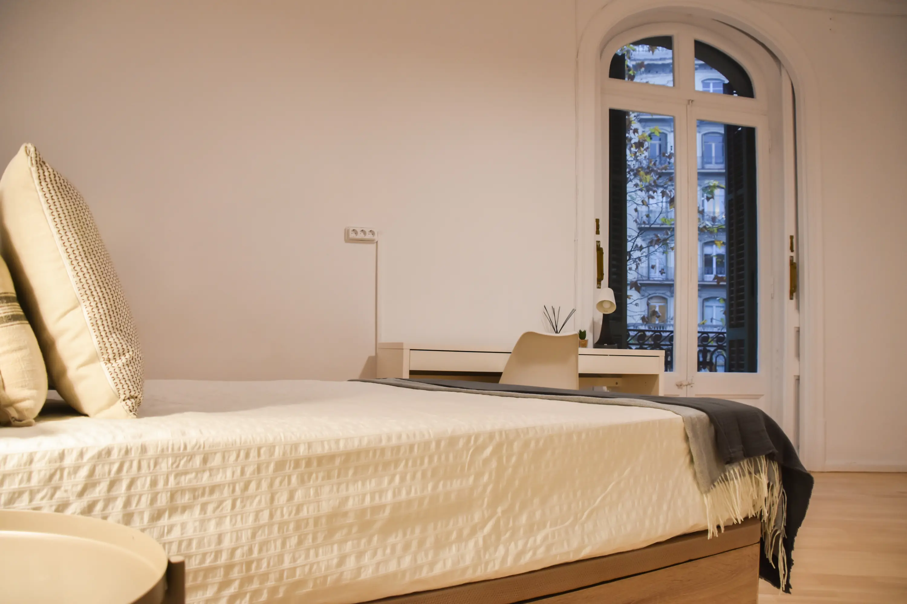 Shared Room in Barcelona photo 2