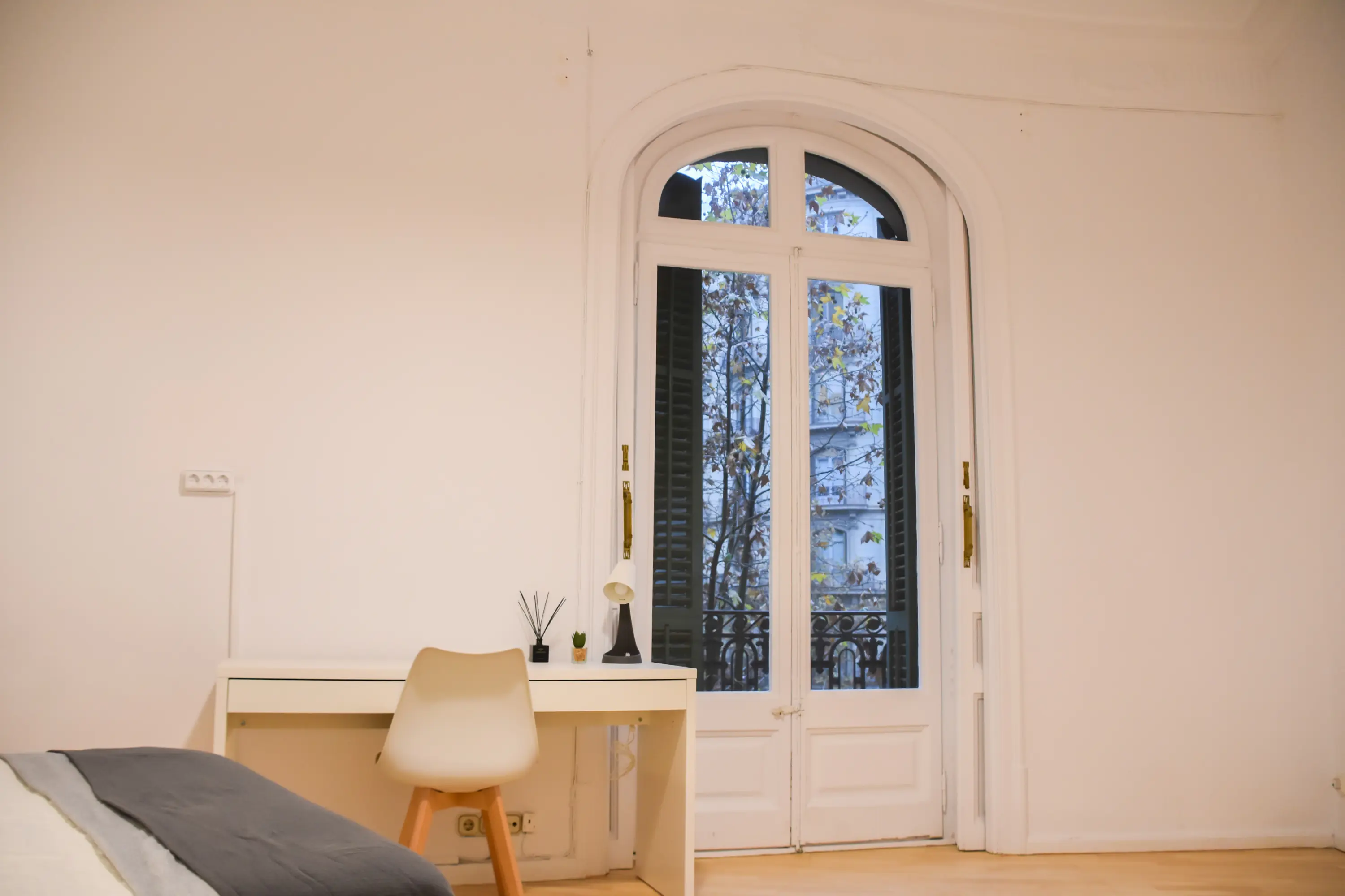 Shared Room in Barcelona photo 5